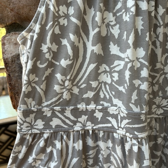 LOFT ANN TAYLOR Size MEDIUM Gray Ivory Floral Sleeveless High Neck Sundress - Picture 9 of 11